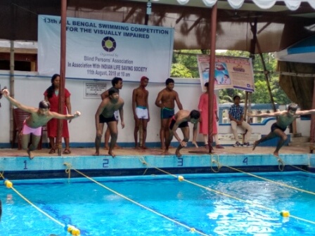 Blind swimmers active at the pool